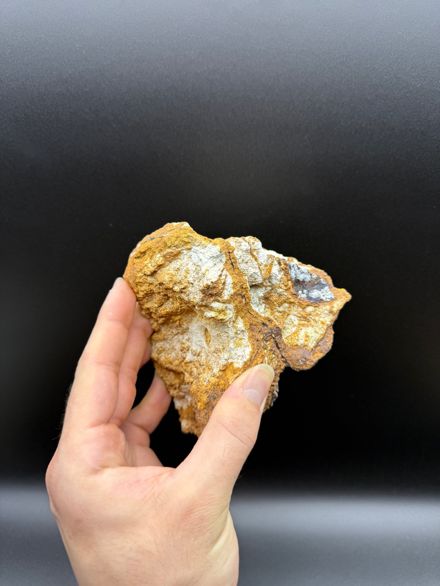 MINYULITE - TOM'S QUARRY, KAPUNDA, SOUTH AUSTRALIA, AUSTRALIA