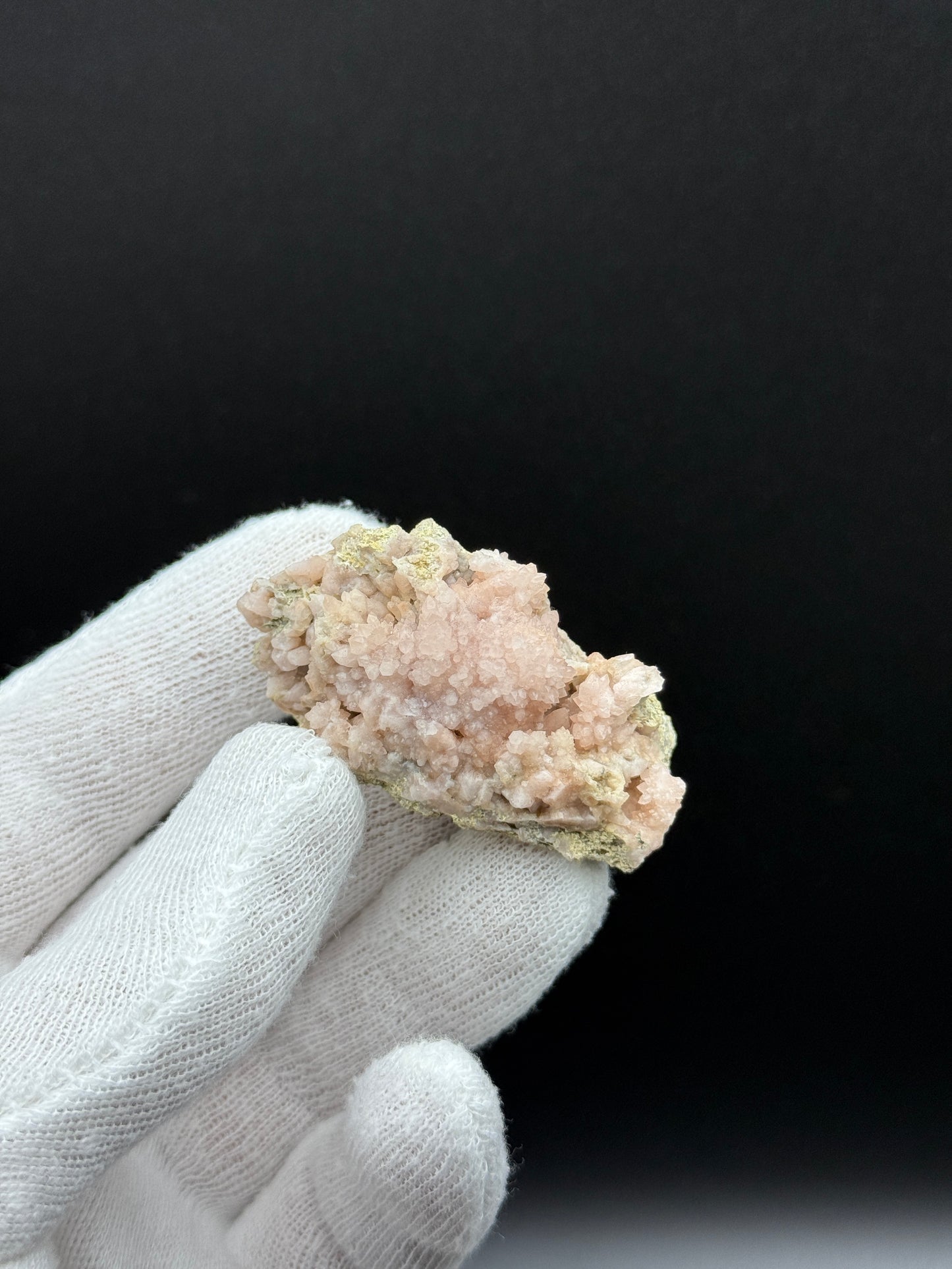 QUARTZ (VAR. ROSE QUARTZ) - HUANCAYO PROVINCE, JUNIN, PERU