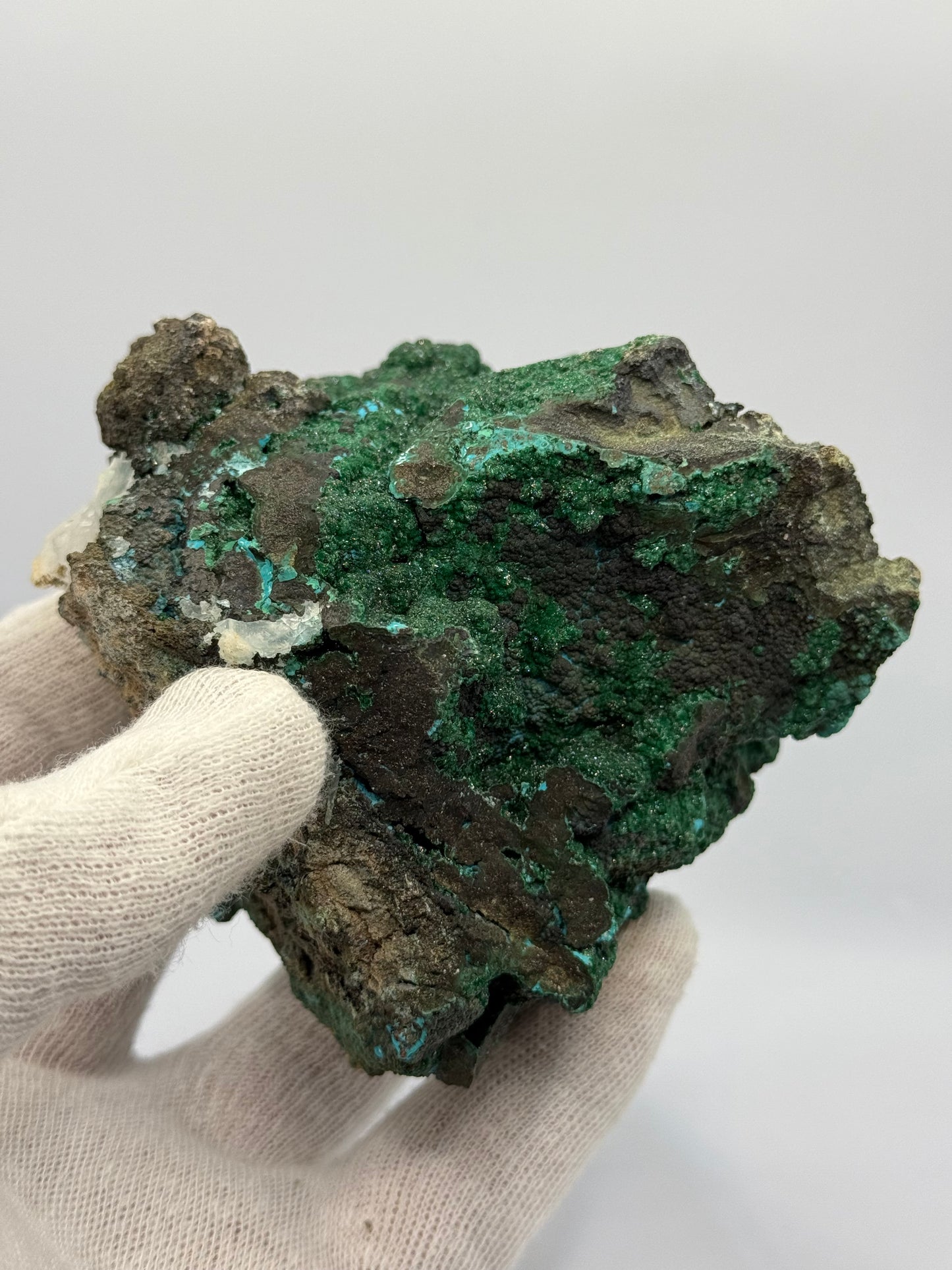 FIBROUS MALACHITE - DOMINICAN REPUBLIC OF CONGO, AFRICA