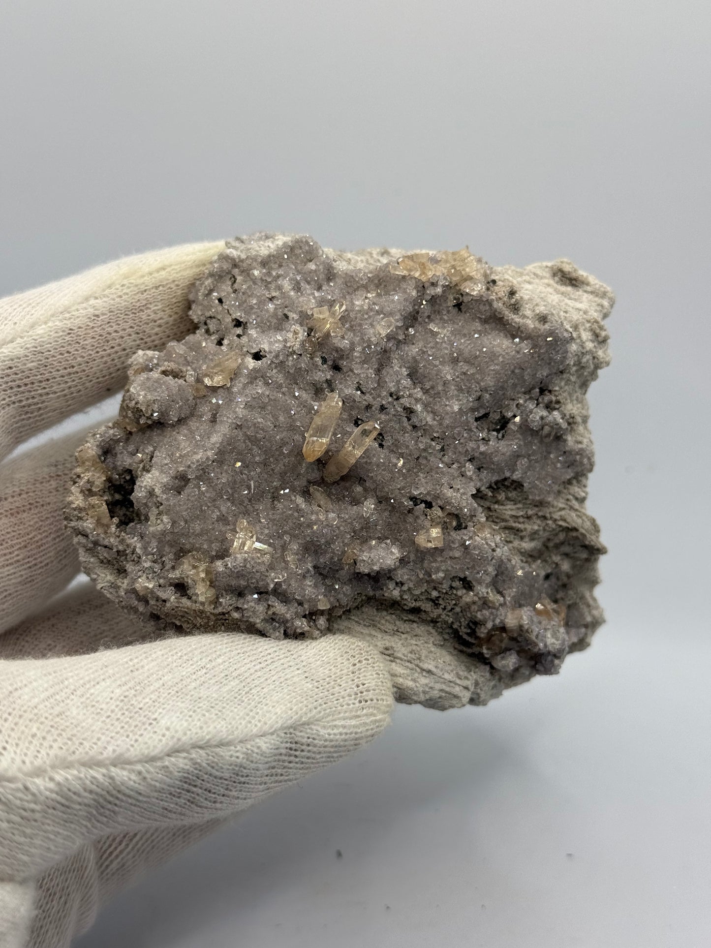 STUNNING TOPAZ CRYSTALS ON QUARTZ - THOMAS RANGERS, UTAH, USA