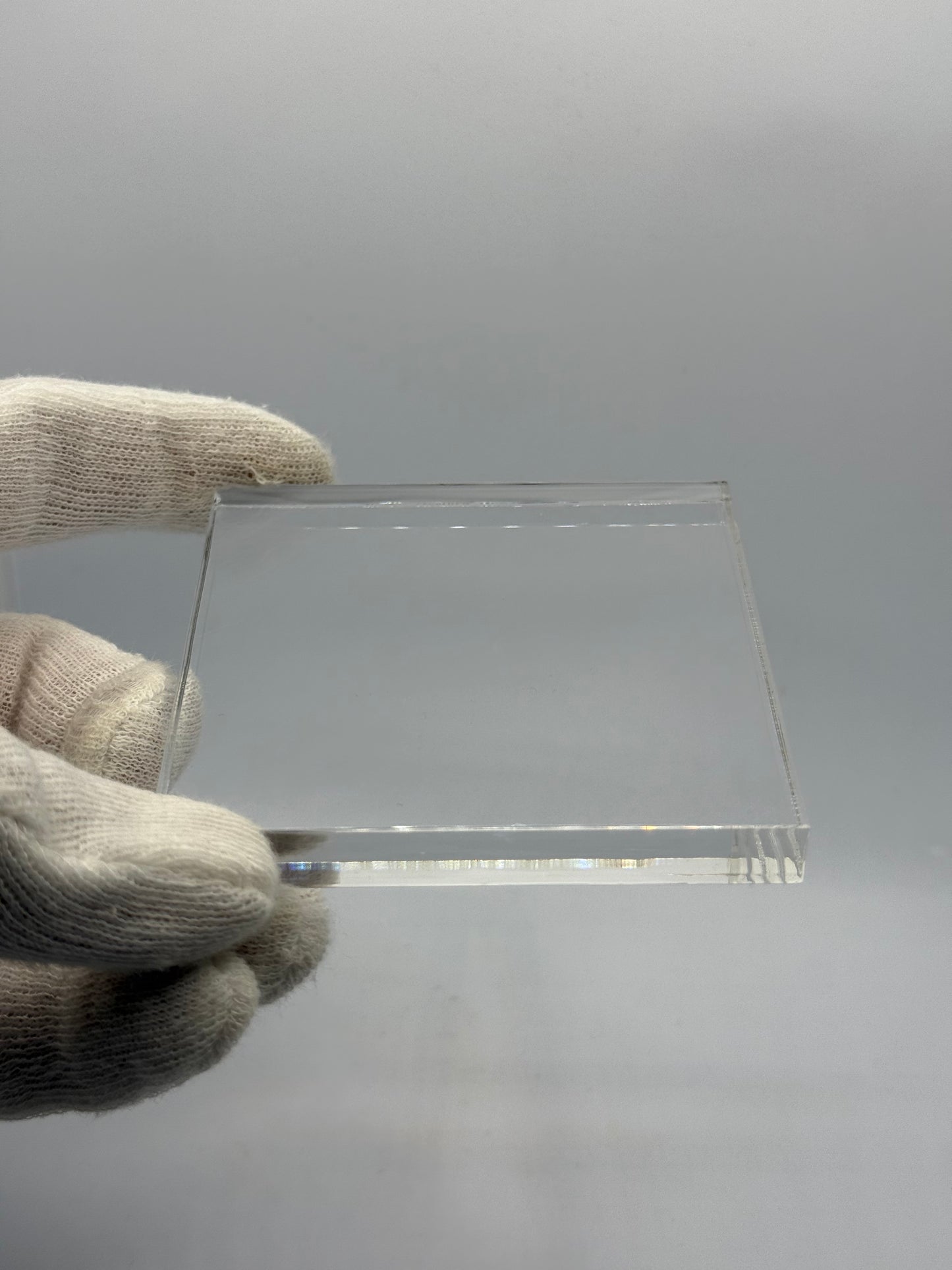 80mm x 80mm x 10mm ACRYLIC MINERAL DISPLAY STAND