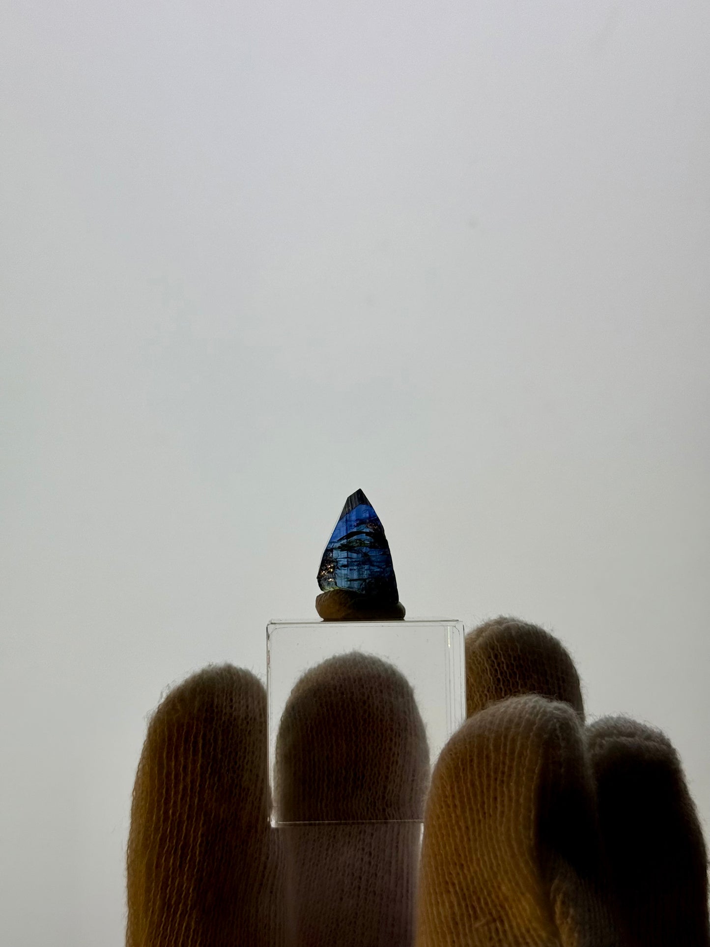 TANZANITE 2.29g - MERELANI HILLS, TANZANIA