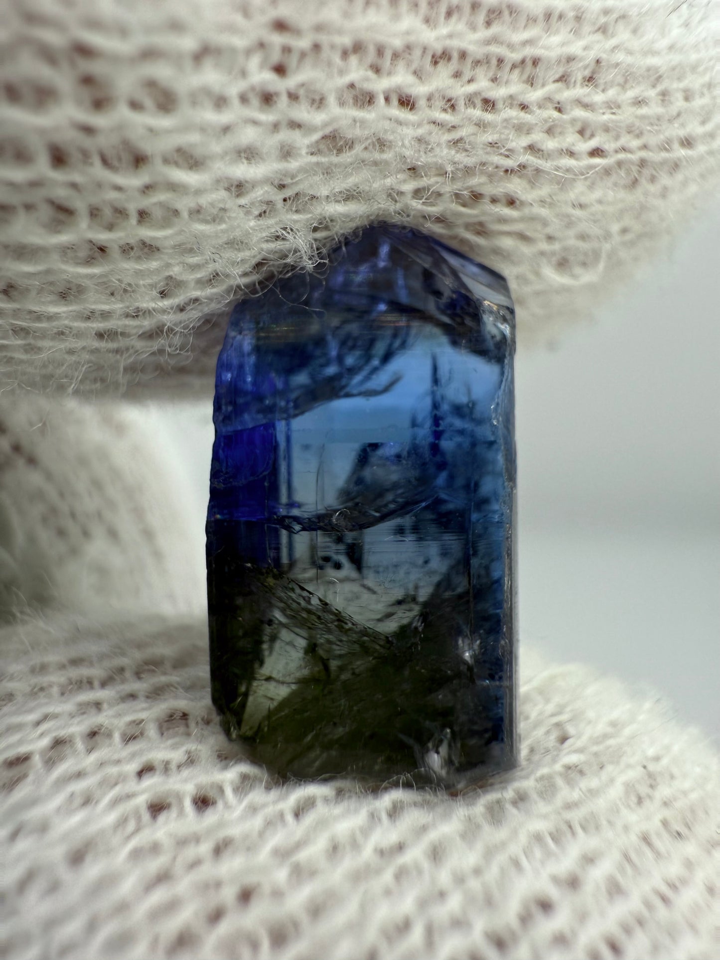 TANZANITE 1.53g - MERELANI HILLS, TANZANIA