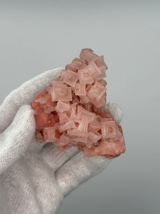 PINK HALITE - SEARLES LAKE, SAN BERNARDINO, CALIFORNIA, USA