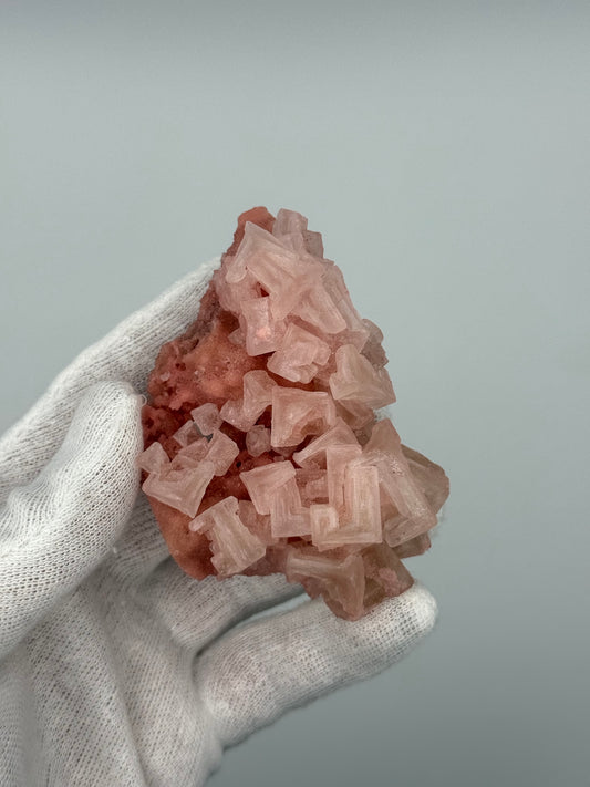 PINK HALITE - SEARLES LAKE, SAN BERNARDINO, CALIFORNIA, USA