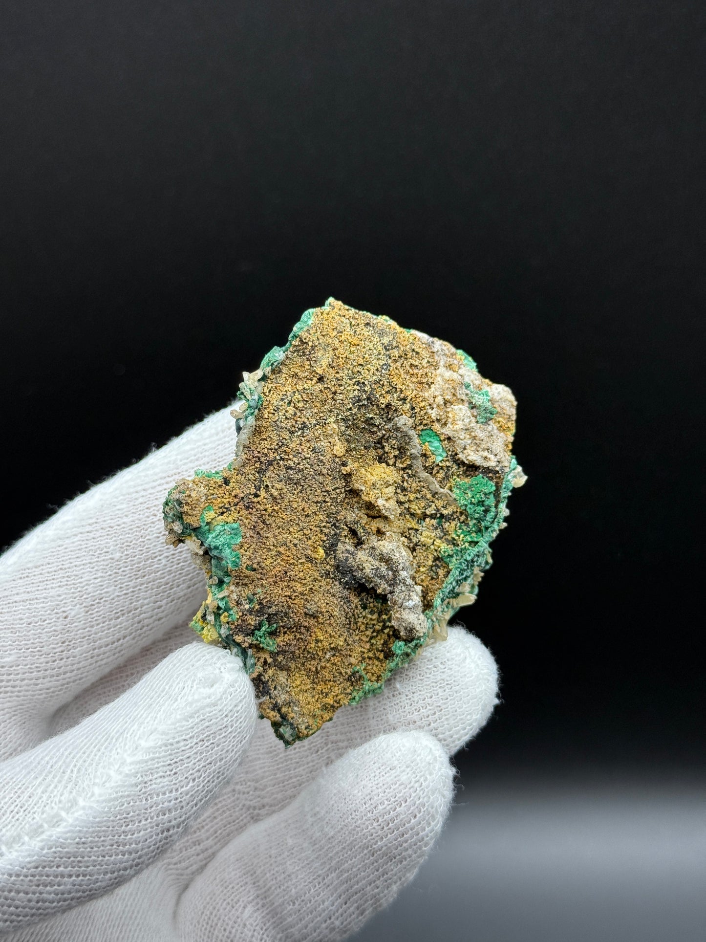 MALACHITE & PYROMORPHITE - RUM JUNGLE, NORTHERN TERRITORY, AUSTRALIA