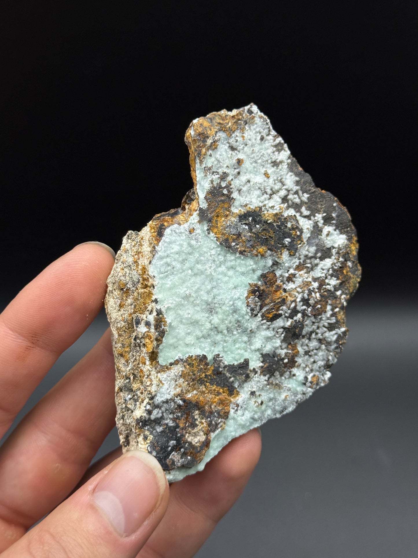 SMITHSONITE - BLACKWOODS OPEN CUT, NEW SOUTH WALES