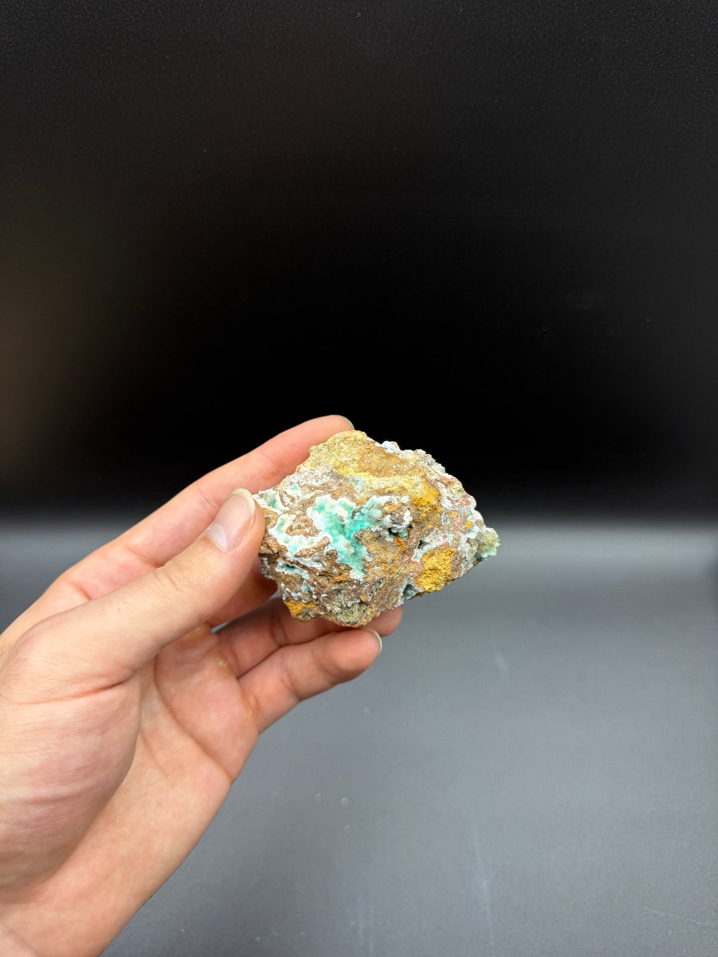 AURICHALCITE & HEMIMORPHITE - EVELYN MINE, NORTHERN TERRITORY