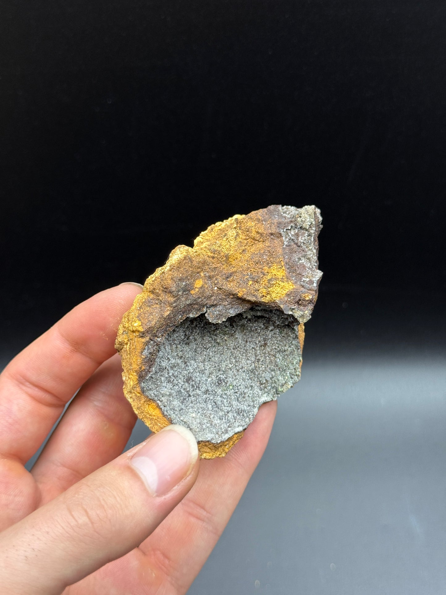 MINYULITE - TOM'S QUARRY, KAPUNDA, SOUTH AUSTRALIA, AUSTRALIA