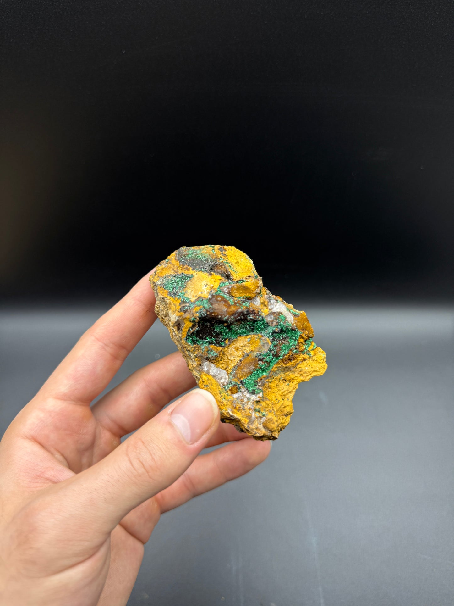 ATACAMITE - MOUNT GUNSON, SOUTH AUSTRALIA
