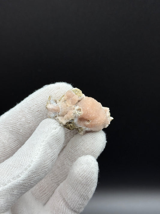 QUARTZ (VAR. ROSE QUARTZ) - HUANCAYO PROVINCE, JUNIN, PERU