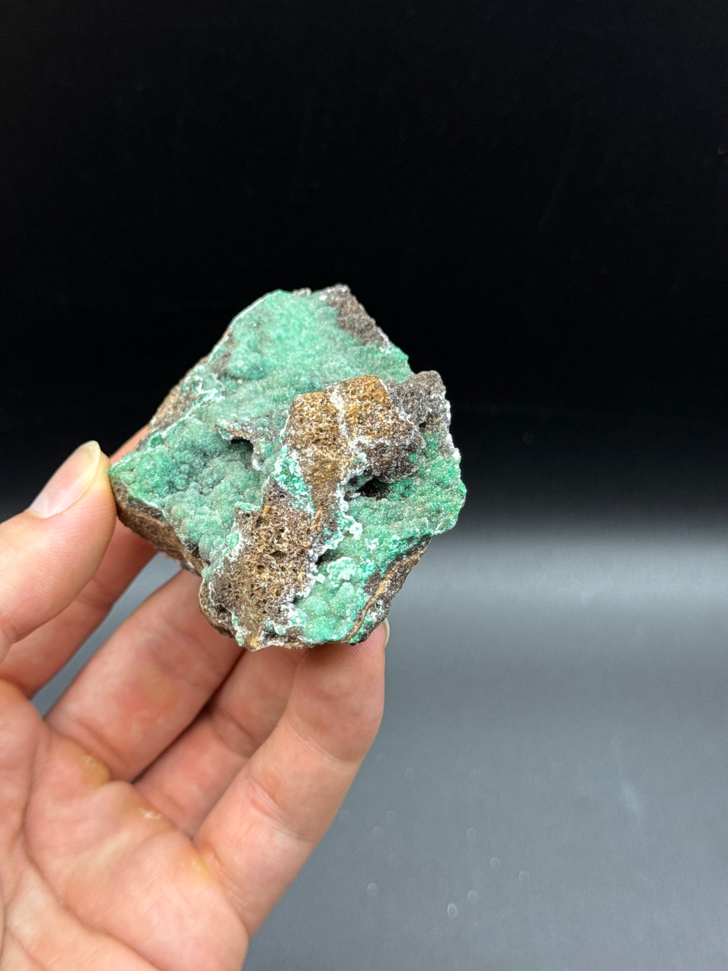 DRUZY QUARTZ ON MALACHITE - RED DOME MINE, MUNGANA, MAREEBA SHIRE, QUEENSLAND