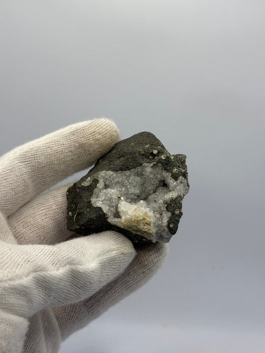 CHABAZITE - FLINDERS AREA, VICTORIA