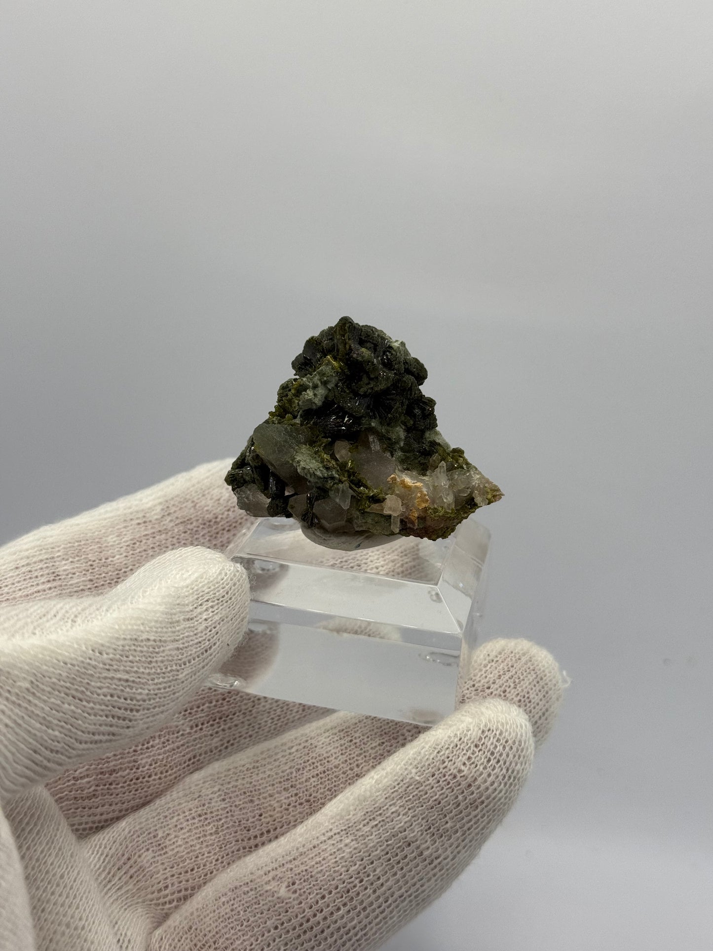 EPIDOTE AND QUARTZ - MOROCCO