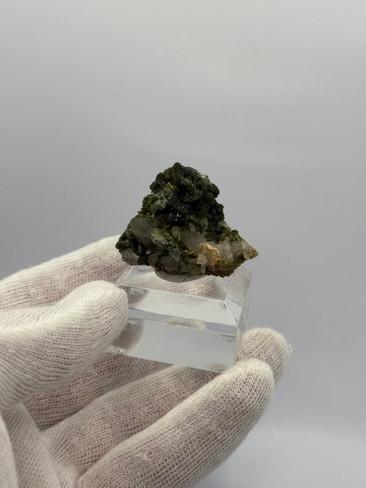EPIDOTE AND QUARTZ - MOROCCO