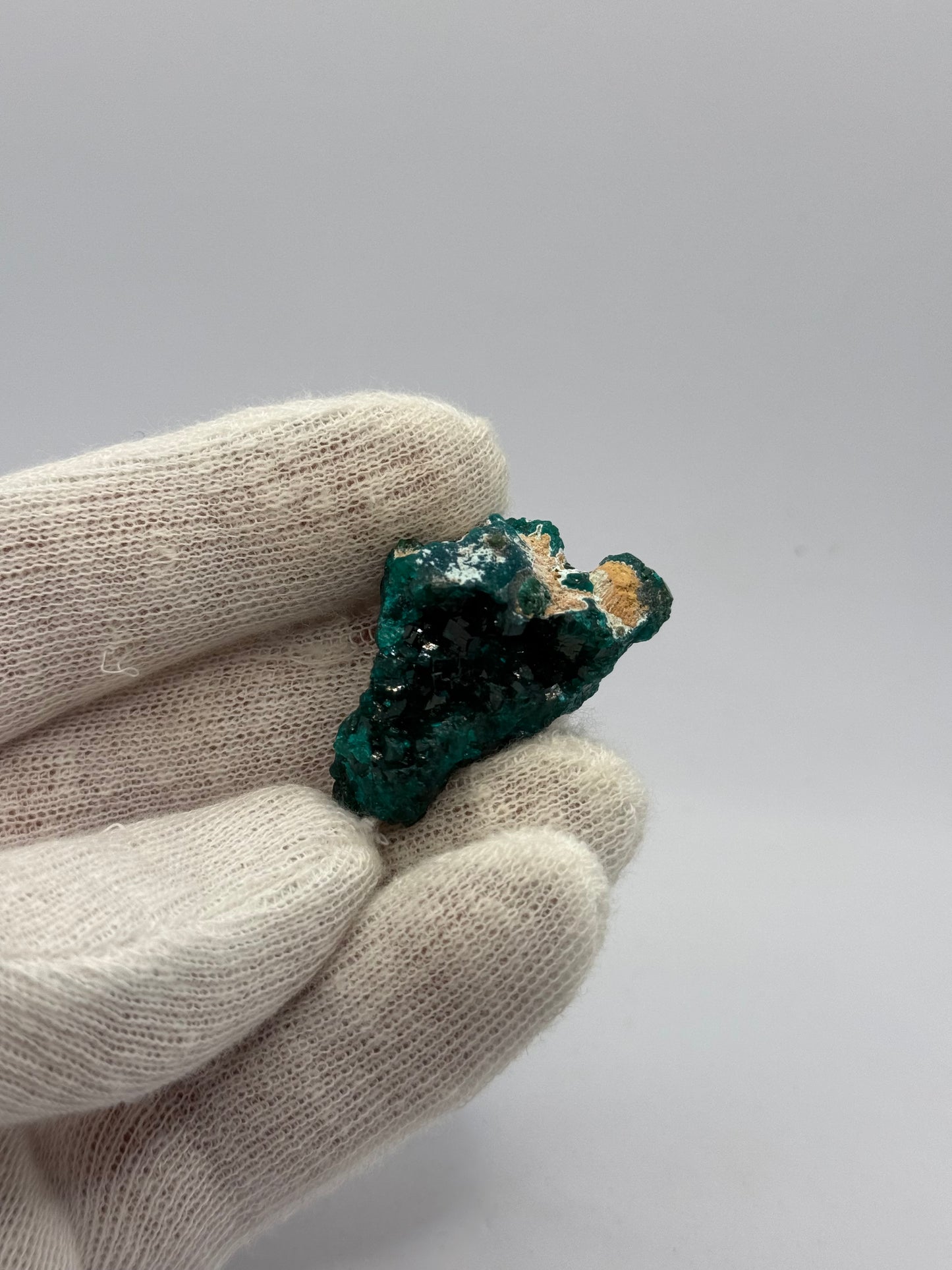 DIOPTASE - TANTARA MINE, SHINKOLOBWE, KAMBOVE TERRITORY, HAUT-KATANGA, DR CONGO