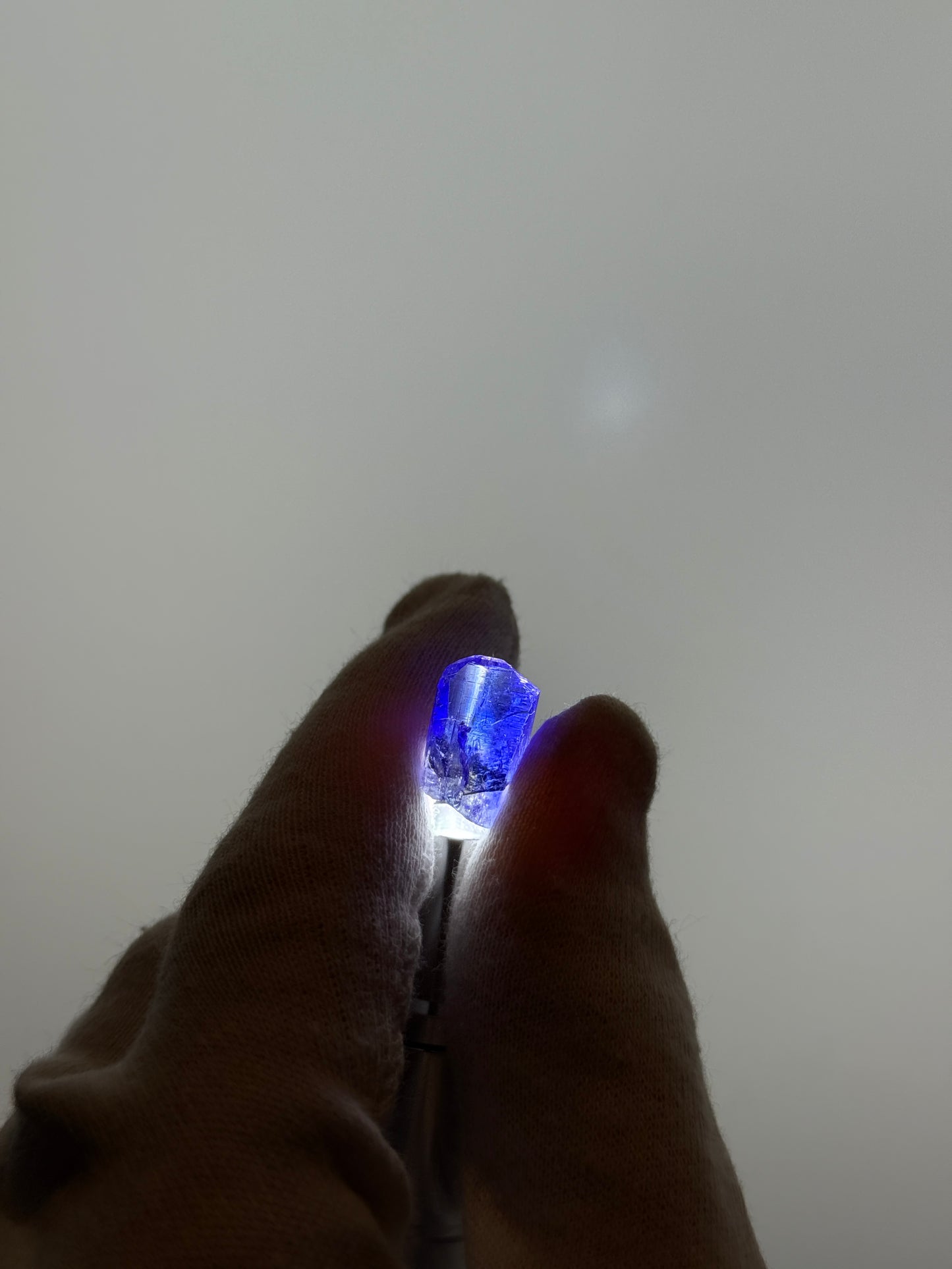 TANZANITE 2.8g - MERELANI HILLS, TANZANIA