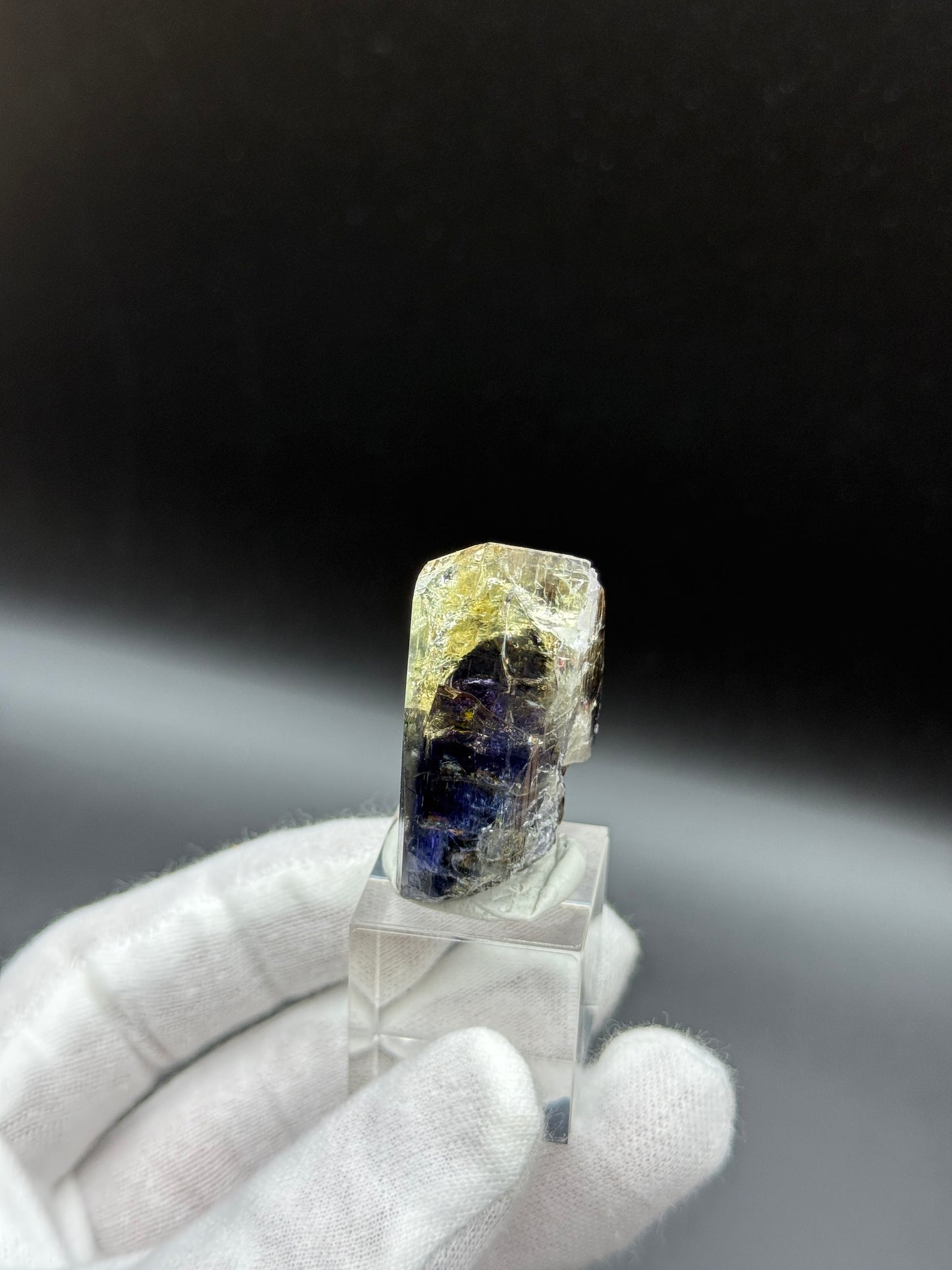 TANZANITE 30g - MERELANI HILLS, TANZANIA